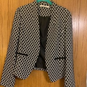 Structured Black and White Patterned Blazer